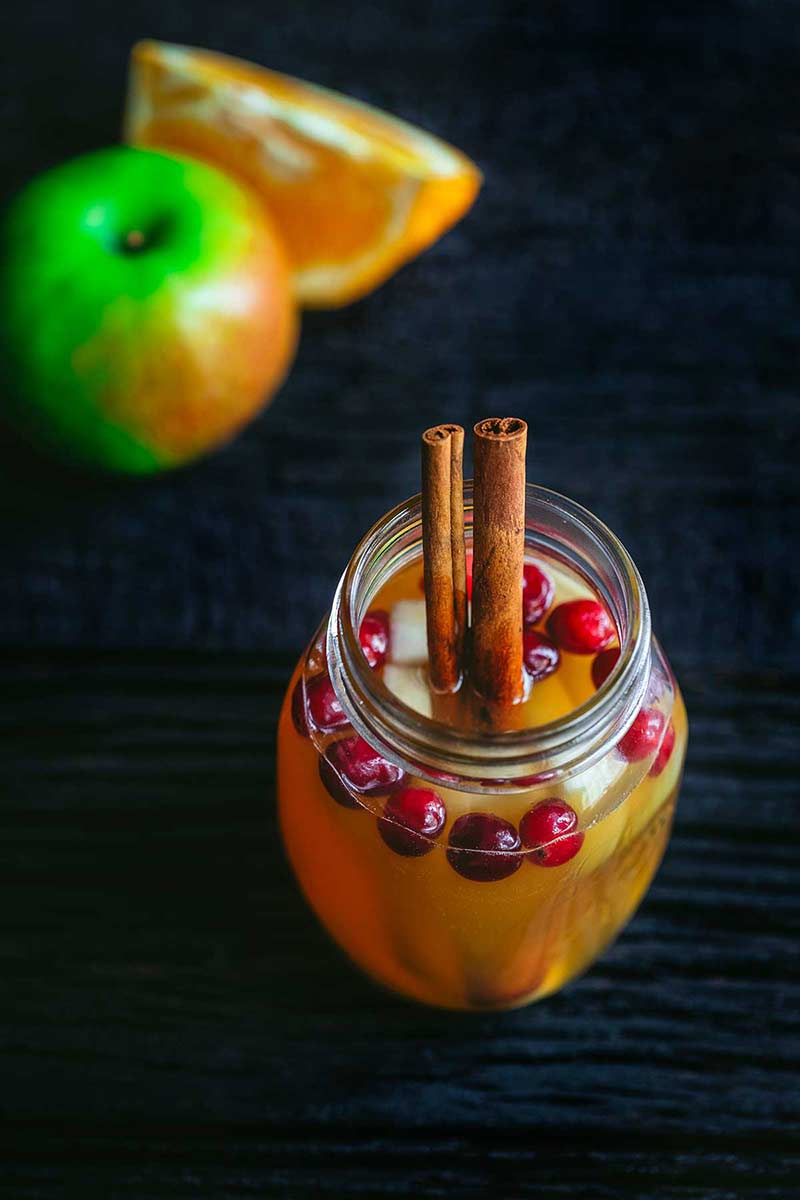 Apple Cider Sangria {Holiday Drinks}